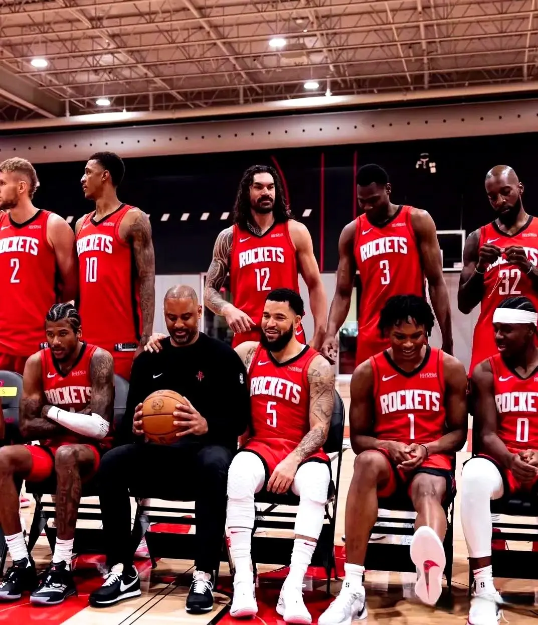 阿门有着和, tenan, 正的领袖